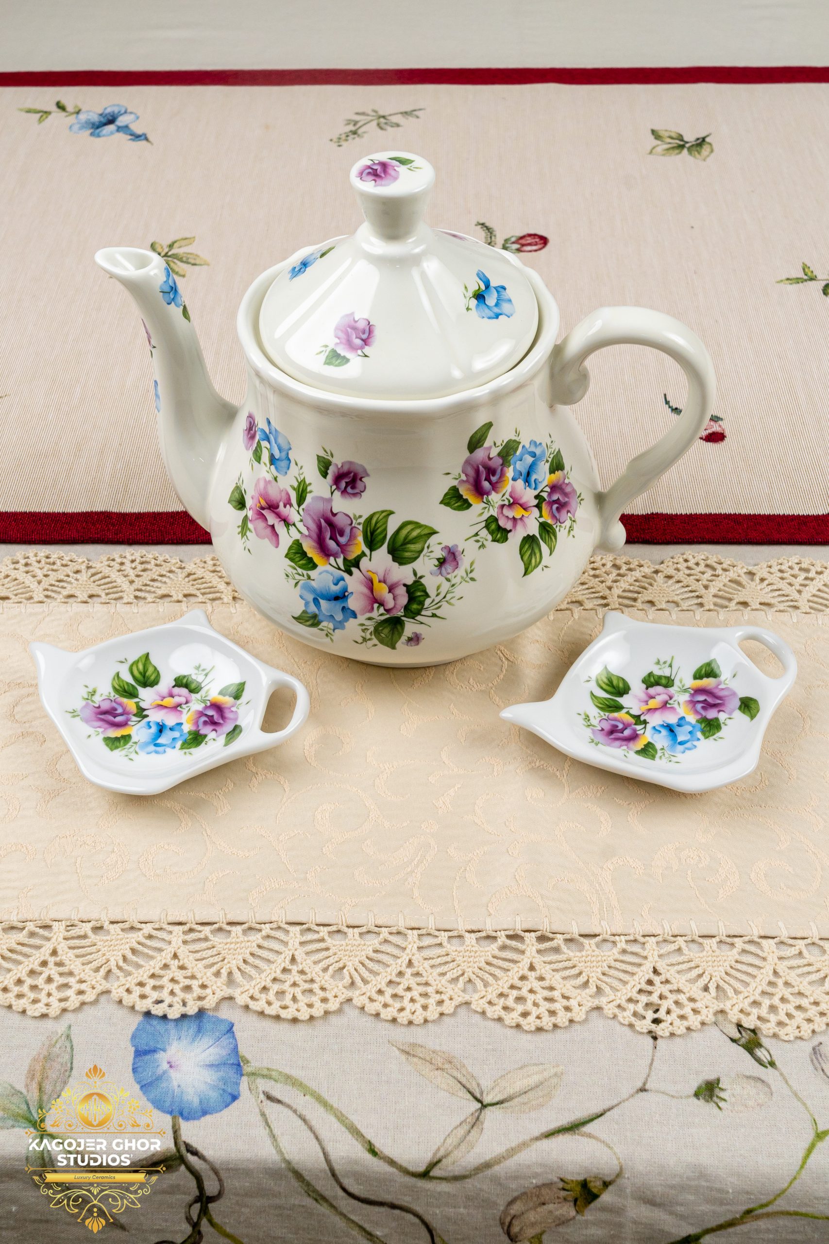(13) Vintage English Tea Pot (Serving 6) - Image 1